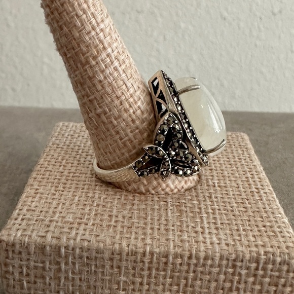 Vintage inspired Moonstone ring size 7 - Picture 4 of 13